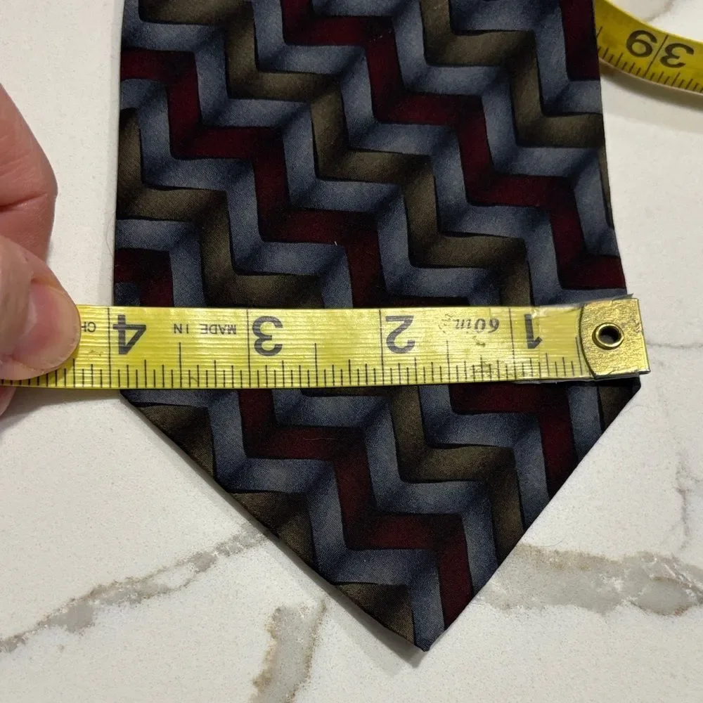 Vintage 1996 Grateful Dead Twelfth Set Blue Metallic Chevron Silk Tie Collectors